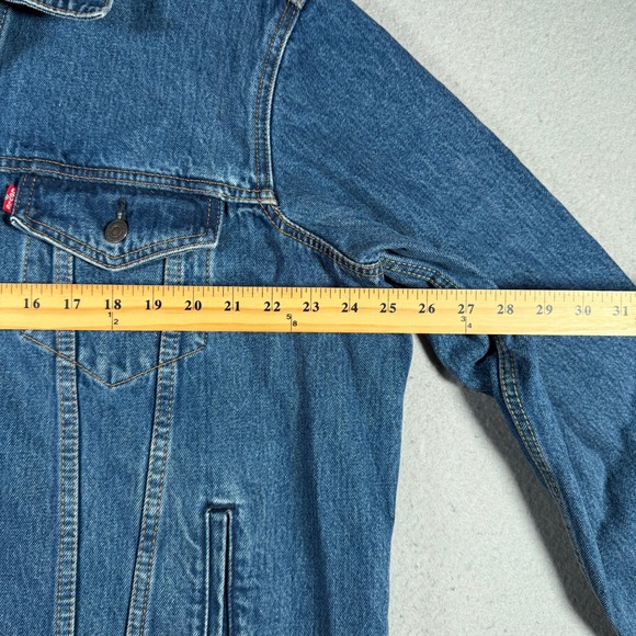 Levis Trucker Jacket Mens XL Blue Denim AAPI Night 2024 Thuy 72334-0130 NWT - Picture 5 of 15